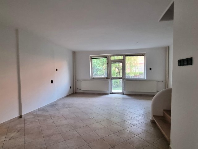 Eladó sorház, Mosonmagyaróváron 62.99 M Ft, 4 szobás