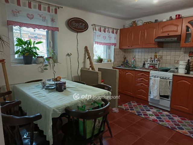 Eladó családi ház, Hajdúszoboszlón 46.5 M Ft, 1 szobás
