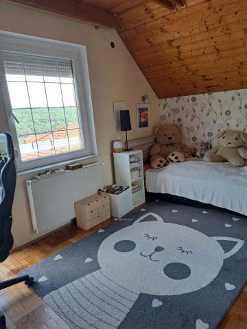 Eladó családi ház, Érden 140 M Ft, 5 szobás