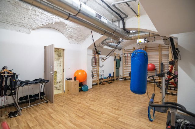 Eladó ipari ingatlan, Budapesten, XI. kerületben 89.9 M Ft