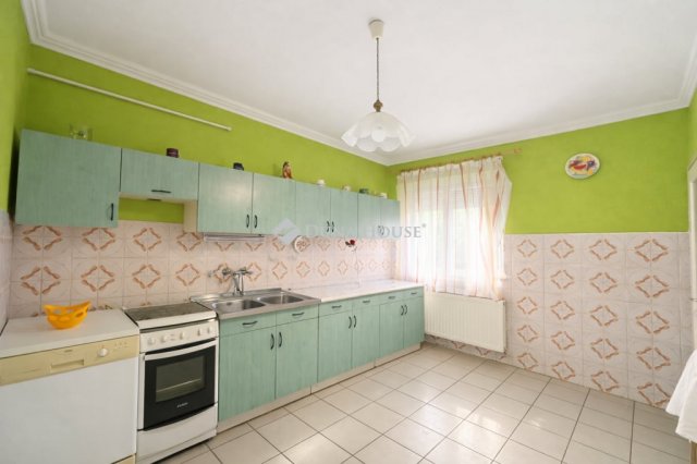 Eladó családi ház, Kecskeméten 78 M Ft, 4 szobás