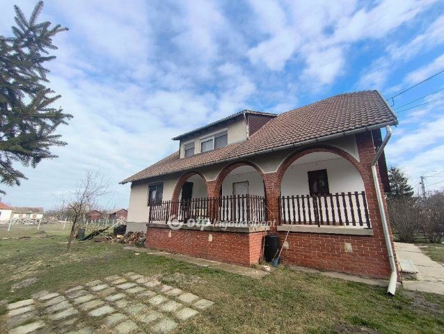 Eladó családi ház, Gárdonyban 109.9 M Ft, 3+3 szobás