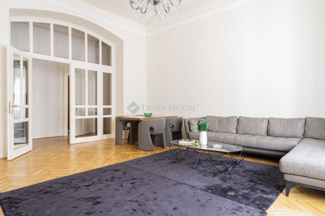 Eladó téglalakás, Budapesten, V. kerületben 349 M Ft, 4 szobás