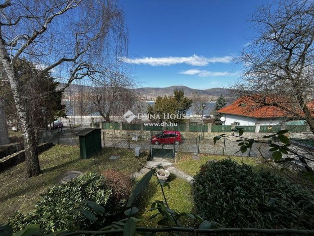 Eladó téglalakás, Visegrádon 119.8 M Ft, 2 szobás