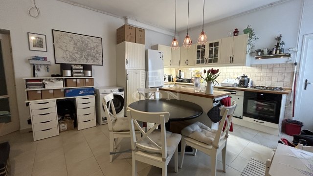 Eladó téglalakás, Budapesten, XIV. kerületben 92.5 M Ft