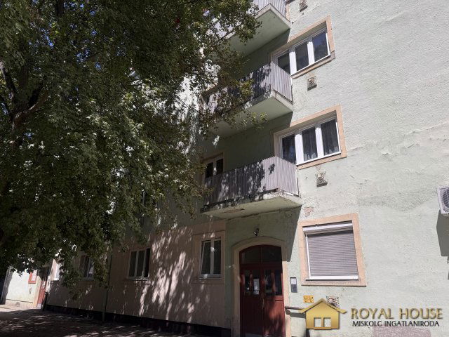 Kiadó téglalakás, albérlet, Miskolcon 100 E Ft / hó, 2 szobás