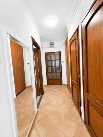 Kiadó téglalakás, albérlet, Debrecenben 350 E Ft / hó, 3 szobás