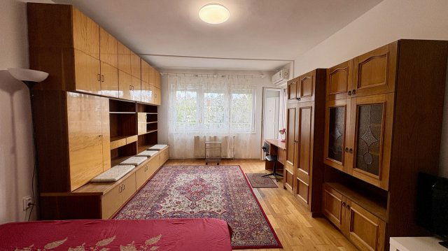 Kiadó téglalakás, albérlet, Debrecenben 210 E Ft / hó, 2 szobás
