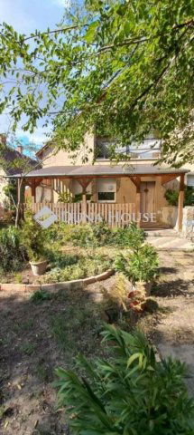 Eladó családi ház, Helvécián 89.9 M Ft, 5 szobás