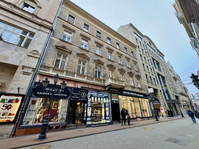 Eladó téglalakás, Budapesten, V. kerületben 211.46 M Ft