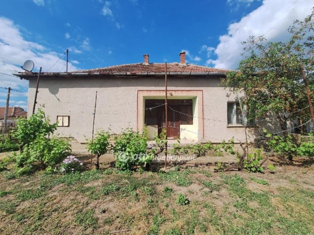 Eladó családi ház, Biharnagybajomban 5.3 M Ft, 3 szobás