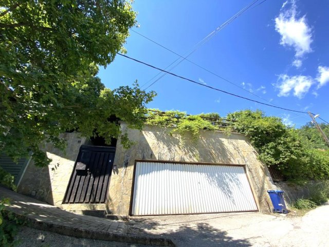 Eladó családi ház, Budapesten, II. kerületben 275 M Ft, 8 szobás