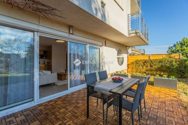 Eladó téglalakás, Budapesten, III. kerületben 122.9 M Ft