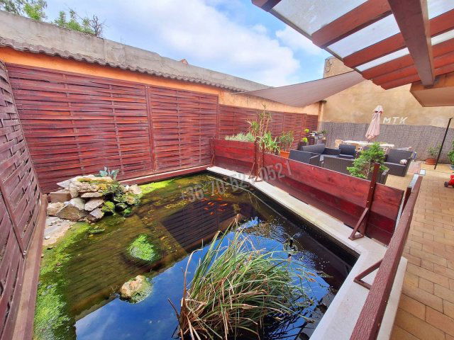 Eladó családi ház, Pécsett, Hajnal utcában 99.99 M Ft, 6 szobás