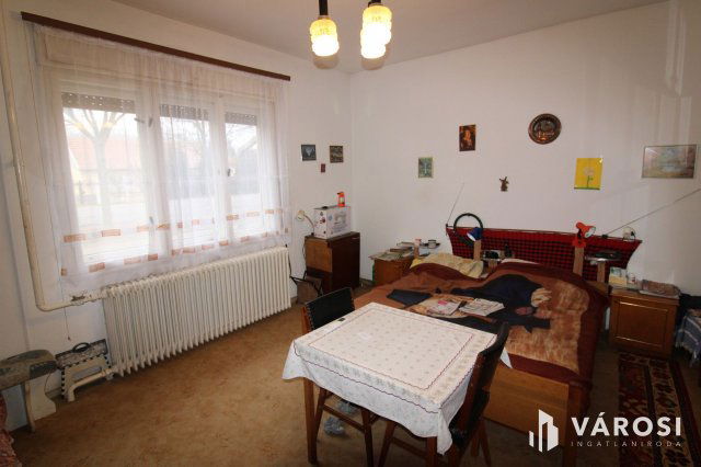 Eladó családi ház, Gyulán 60 M Ft, 3 szobás