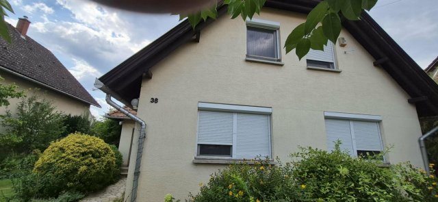 Eladó családi ház, Vértessomlón 125 M Ft, 4+1 szobás
