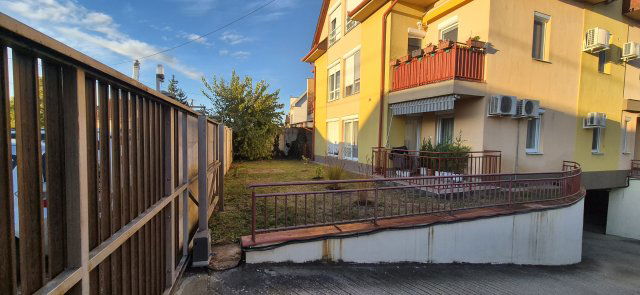 Eladó téglalakás, Debrecenben 64.5 M Ft, 2 szobás