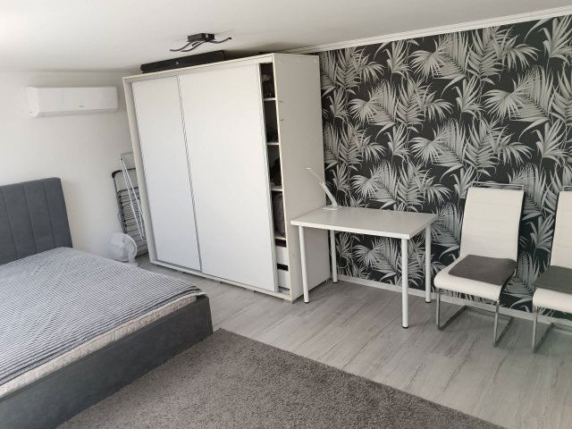 Eladó sorház, Almásfüzitőn 35 M Ft, 2 szobás
