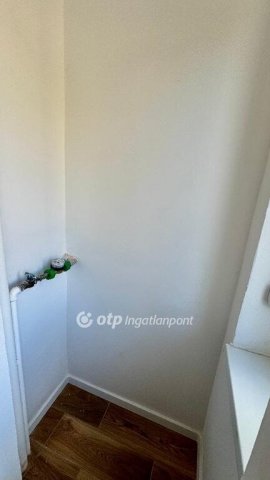 Eladó téglalakás, Pápán 34.49 M Ft, 2 szobás