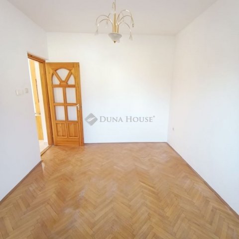 Eladó családi ház, Hódmezővásárhelyen 79.9 M Ft, 4 szobás