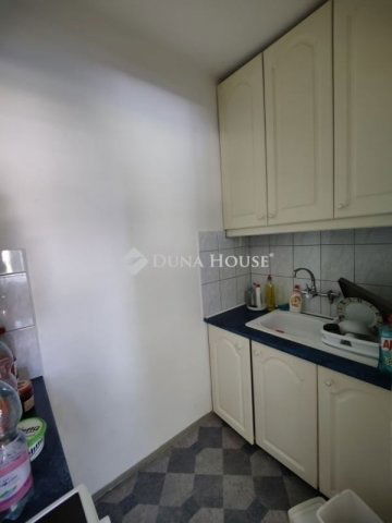 Eladó ikerház, Budapesten, XVIII. kerületben 79.9 M Ft, 3 szobás