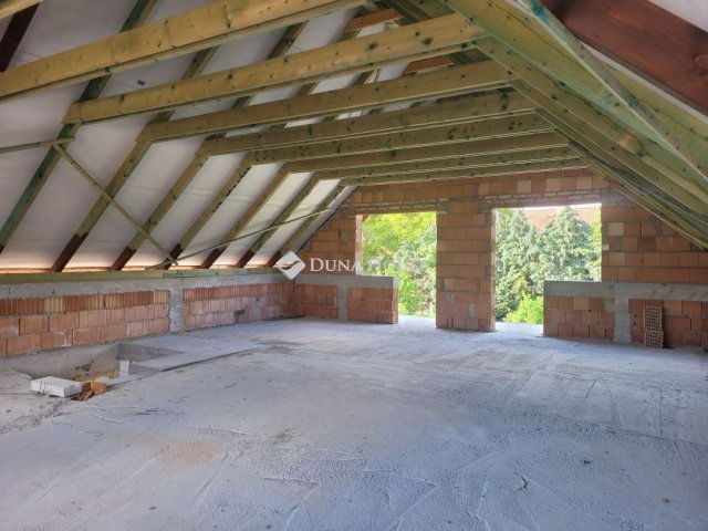 Eladó családi ház, Pátyon 178.5 M Ft, 5 szobás