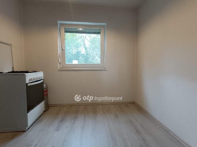 Eladó családi ház, Solymáron 80 M Ft, 1+1 szobás