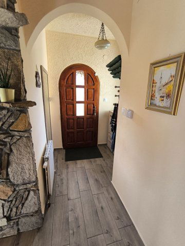 Eladó családi ház, Gödön 86.49 M Ft, 4 szobás