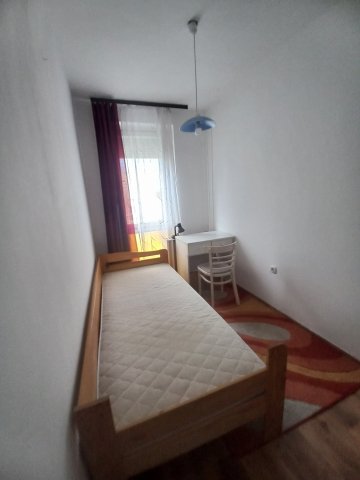 Kiadó panellakás, albérlet, Pécsett, Polgárszőlő utcában