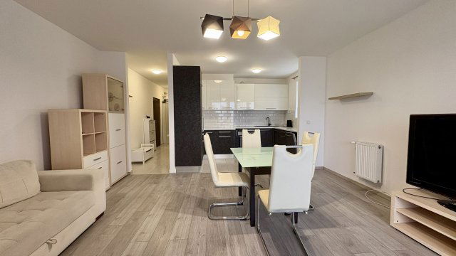 Eladó téglalakás, Debrecenben 99.9 M Ft, 4 szobás