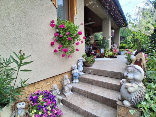 Eladó családi ház, Kecskeméten 139.99 M Ft, 5 szobás