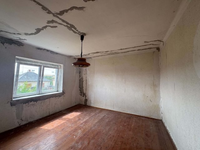 Eladó családi ház, Ecsegen 17.2 M Ft, 2 szobás