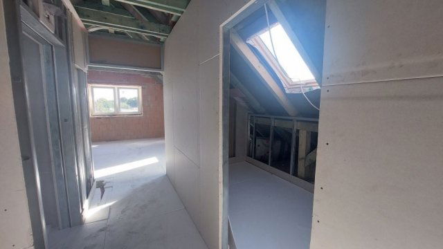 Eladó téglalakás, Besnyőn 65 M Ft, 3 szobás
