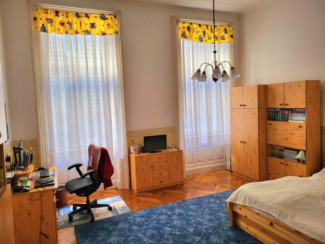 Eladó téglalakás, Budapesten, VI. kerületben, Eötvös utcában