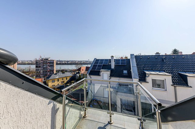 Eladó téglalakás, Budapesten, XXII. kerületben 99 M Ft, 3 szobás