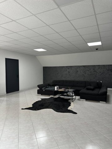 Eladó családi ház, Tatabányán 385 M Ft, 5 szobás