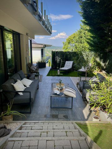 Eladó családi ház, Budapesten, III. kerületben, Jablonka úton