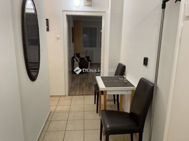 Eladó panellakás, Budapesten, VIII. kerületben 69.9 M Ft