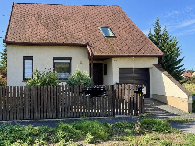 Eladó családi ház, Győrött 125 M Ft, 5 szobás