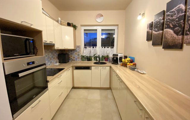 Eladó téglalakás, Nyíregyházán 74.99 M Ft, 3 szobás