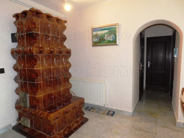 Eladó családi ház, Balatonalmádiban 165 M Ft, 8 szobás