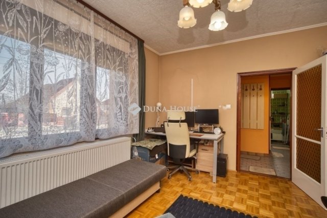 Eladó családi ház, Inárcson 89.9 M Ft, 2 szobás