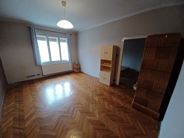 Eladó téglalakás, Győrött, Kiss János utcában 61.5 M Ft