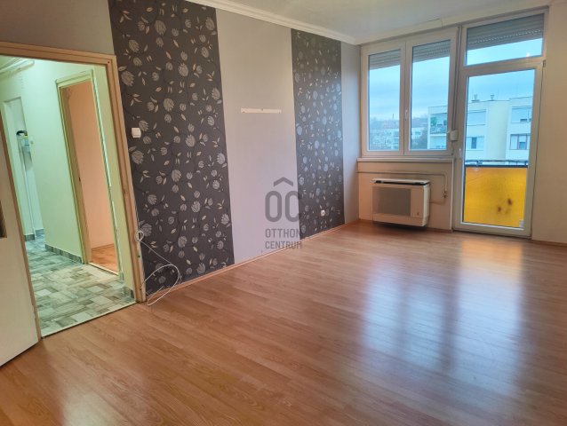 Eladó téglalakás, Debrecenben 44.99 M Ft, 2 szobás