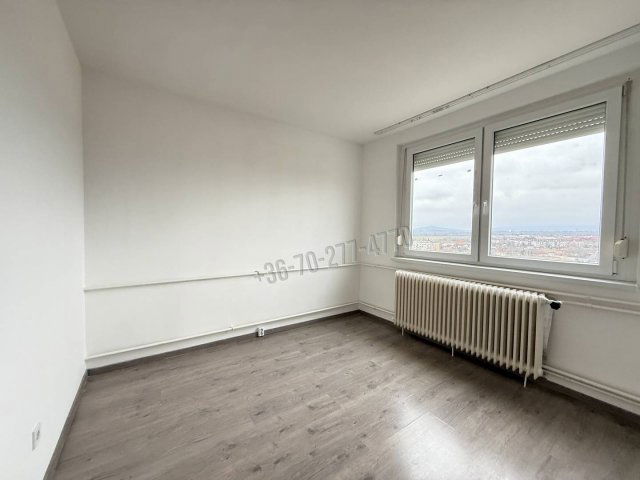 Eladó panellakás, Oroszlányban, Népek barátsága utcában