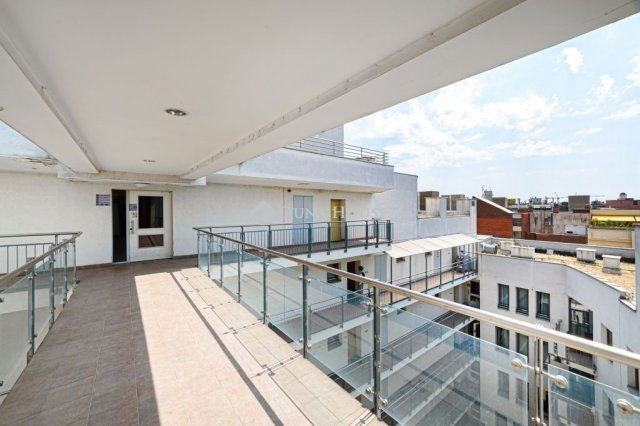 Eladó téglalakás, Budapesten, VI. kerületben 80 M Ft, 1 szobás