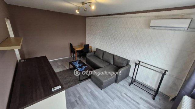 Eladó panellakás, Miskolcon 24.99 M Ft, 1+1 szobás
