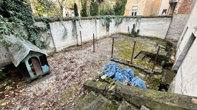 Eladó családi ház, Szombathelyen 64.99 M Ft, 6+1 szobás