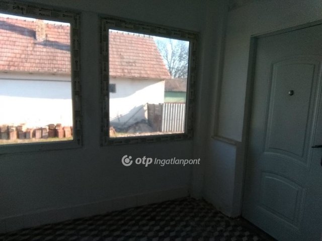 Eladó családi ház, Tápióságon 29.9 M Ft, 3+1 szobás