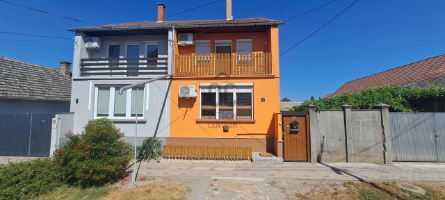 Eladó családi ház, Makón 69.9 M Ft, 4 szobás